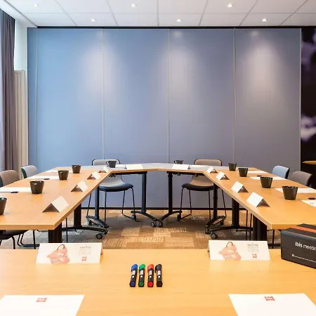 Ibis Part Dieu Les Halles Hotel 3*