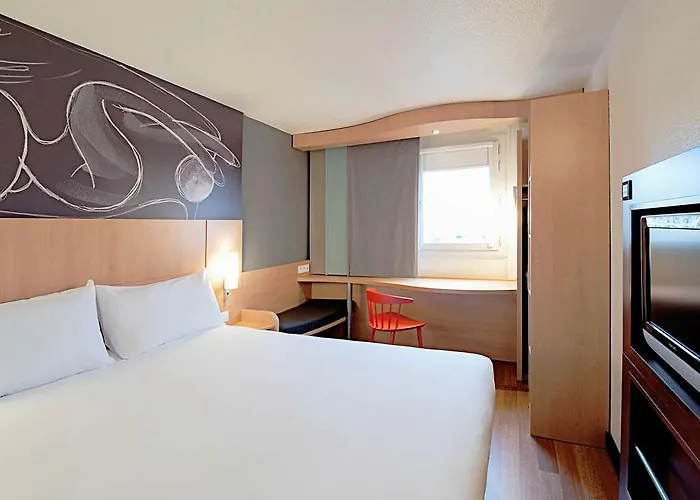 Ibis Part Dieu Les Halles 3*