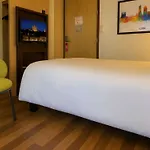 Hotell Ibis Part Dieu Les Halles 3*