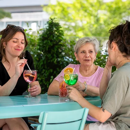 Ibis Part Dieu Les Halles Otel Lyon