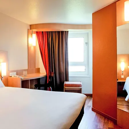 Ibis Part Dieu Les Halles 3*