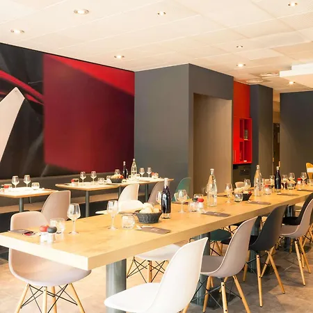 Otel Ibis Part Dieu Les Halles 3*