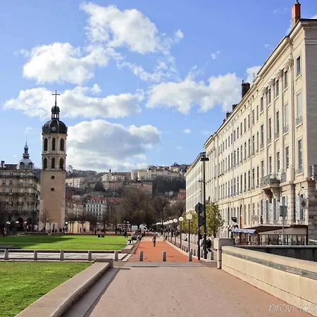 Ibis Part Dieu Les Halles Hotel 3*