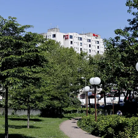 Hotel Ibis Part Dieu Les Halles Lione