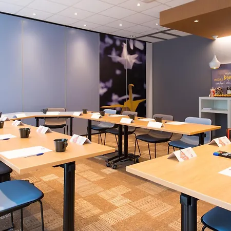 Ibis Part Dieu Les Halles 3* Lione